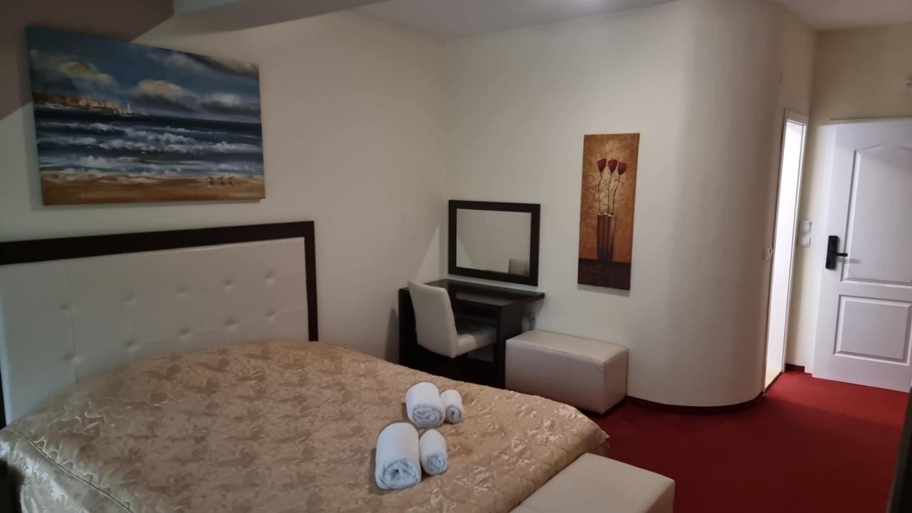 Hotel Bluebell Ohrid Exterior photo